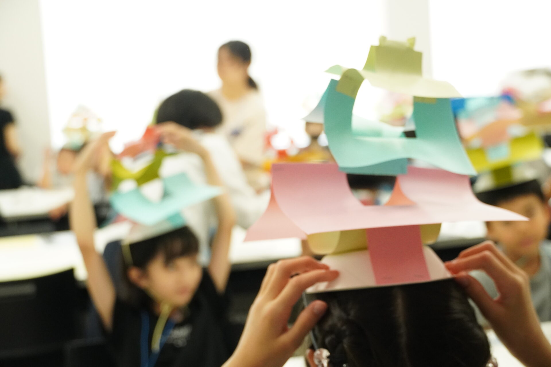 「アート・プロジェクト実践」の最終授業と学びのフェス2025夏にて、前期の授業成果の実践が行われました。