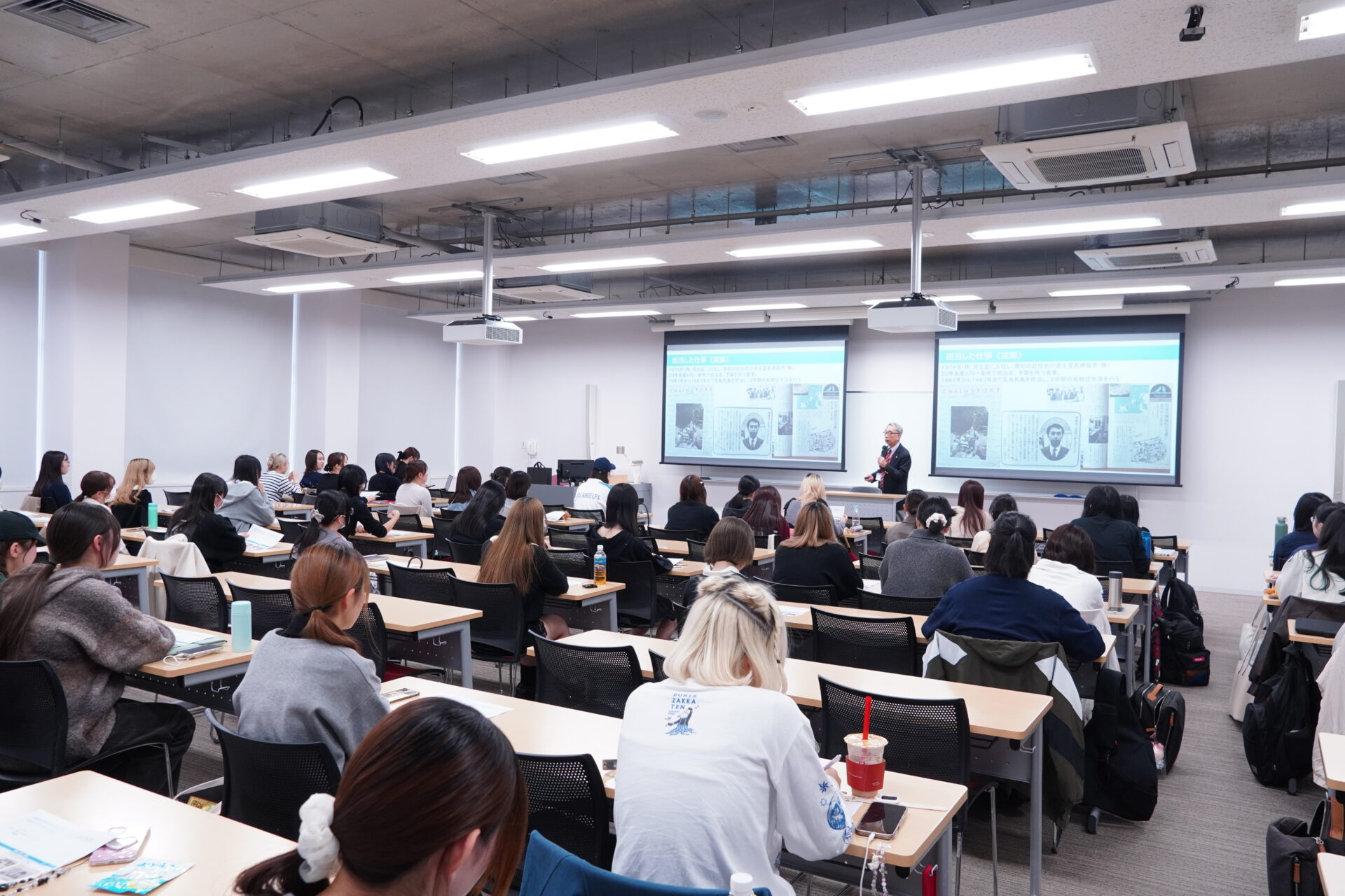 まつ育ファン化計画!実践キャリアプランニングの授業にて、アンファー株式会社とコラボした課題の発表が行われました。