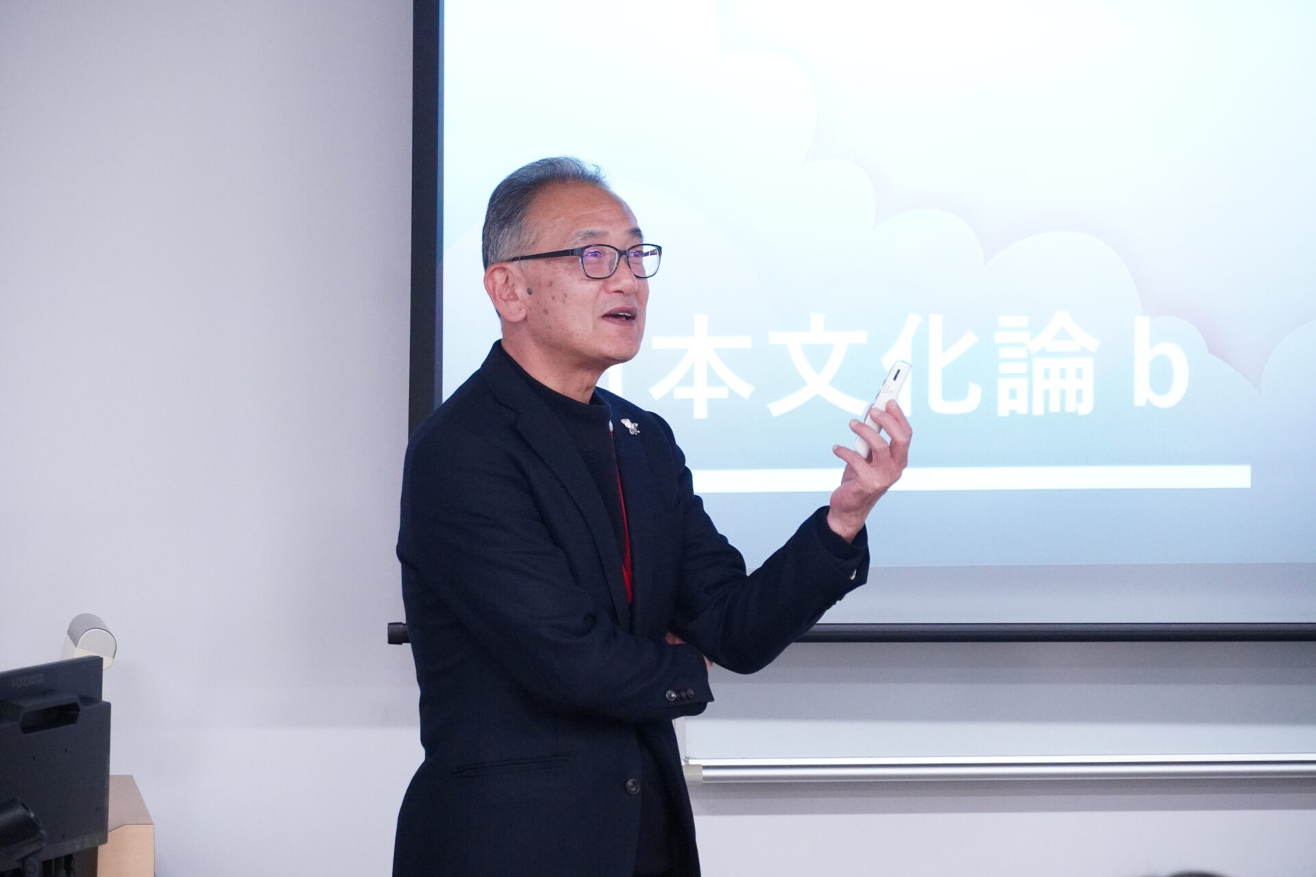 文化と共に歩みつづける!日本文化論bの授業にて、株式会社叶匠寿庵の特別講演が行われました